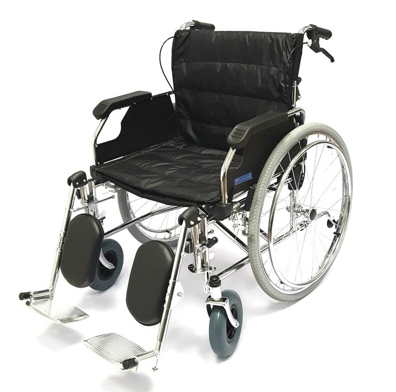 фото Кресло-коляска инвалидная titan deutsch gmbh c принадлежностями (56см, литые) ly-250-xl titan deutschland gmbh