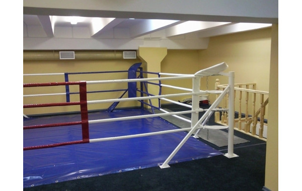 Ринг боксерский на упорах Atlet 5х5м, боевая зона 4х4 м, монтажная площадка 5х5 м IMP-A431 600_380
