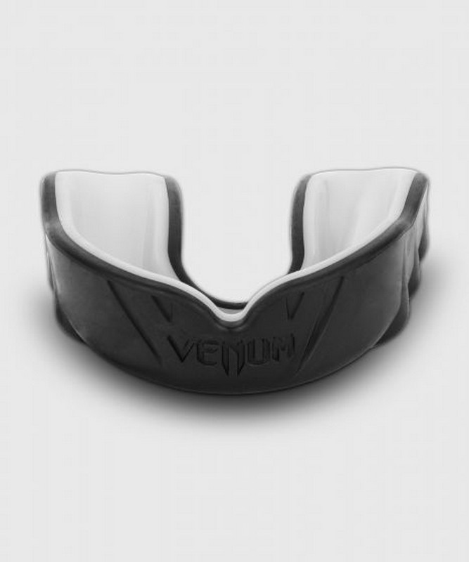 Капа Venum Challenger VENUM-0618 черный \белый