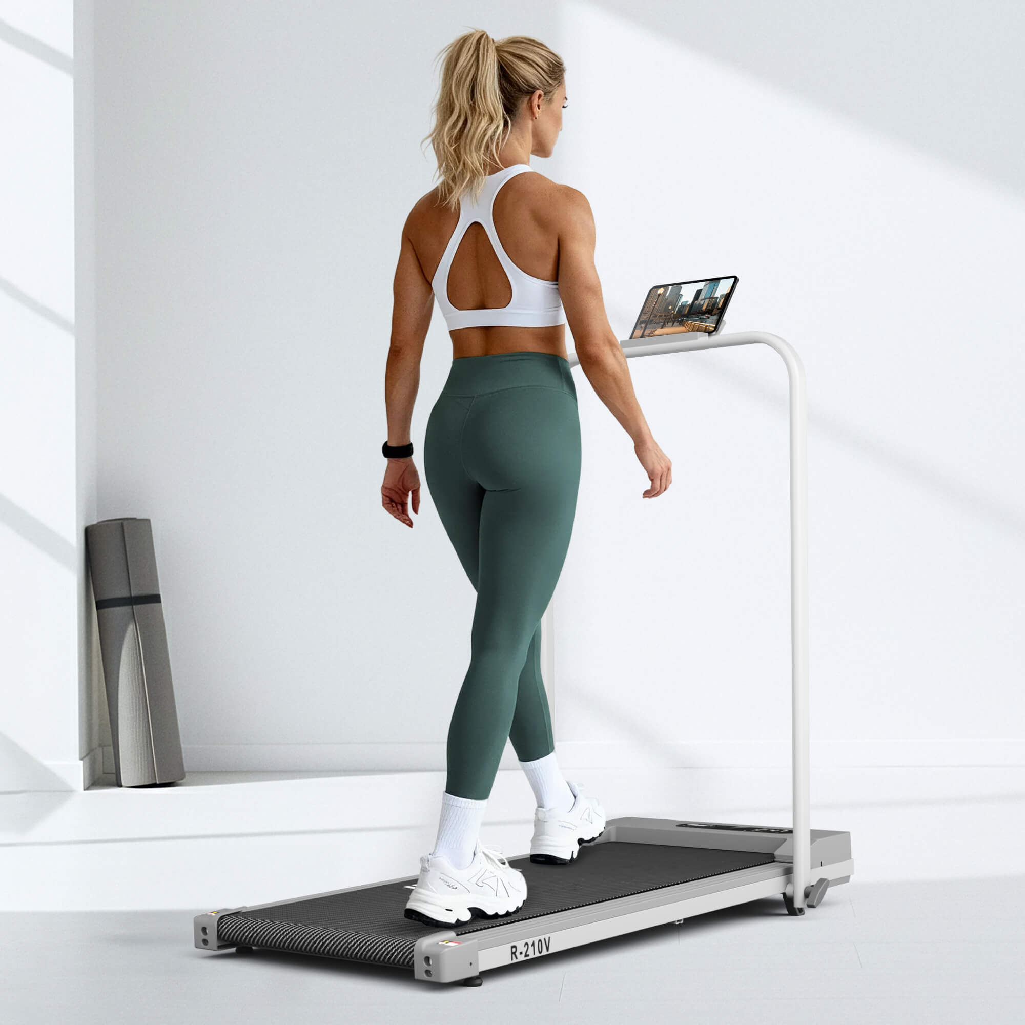 

Беговая дорожка UnixFitt R-210V