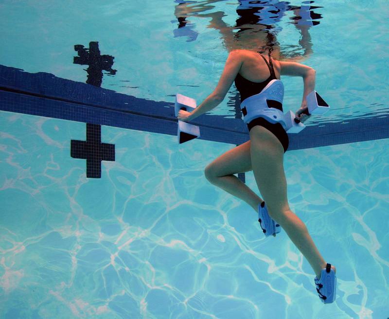 Гантели AQUAJOGGER DeltaBells, среднее сопротивление AP83 800_657
