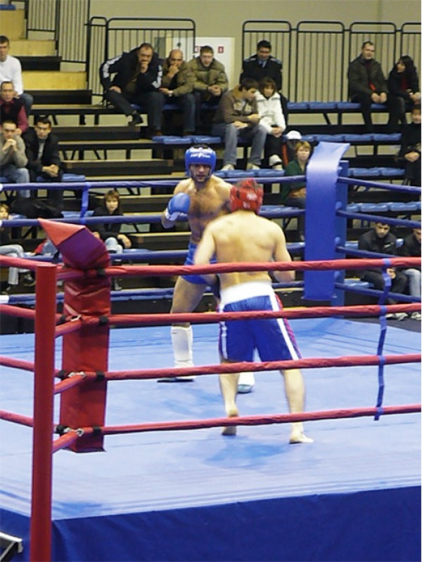 Боксерский ринг на помосте 33025 - фото 1
