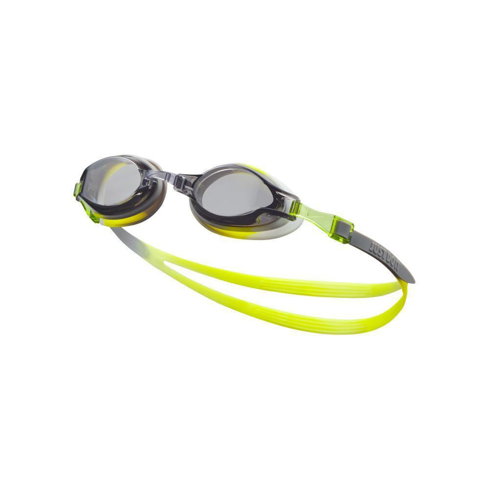 Очки для плавания детские Nike Chrome Youth, NESSD128042, дымчатые линзы, регул .пер., желто-сер. оправа 1000_1000
