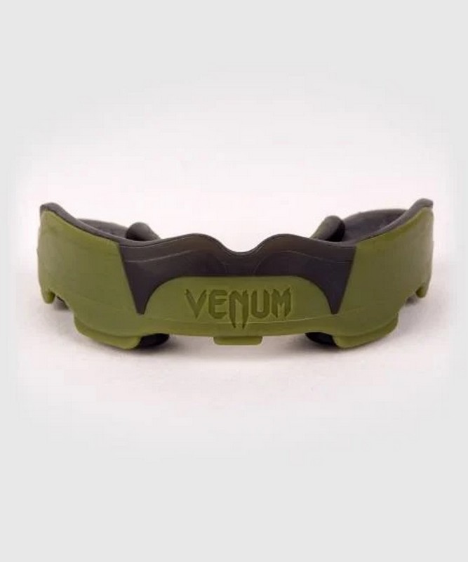 Капа Venum Predator VENUM-0621-200 хакки\черный 667_800