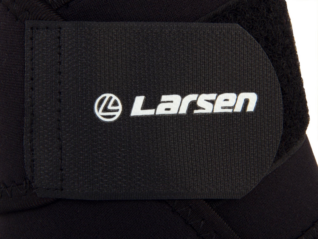 Суппортер голеностопа Larsen 8906 1067_800