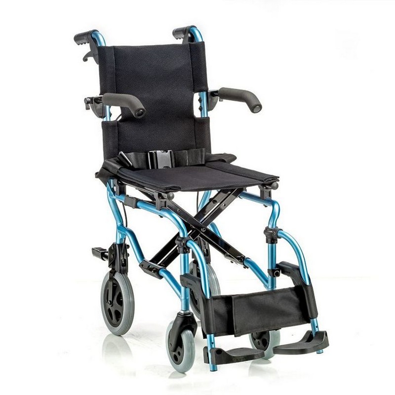 фото Кресло-коляска инвалидная titan deutsch gmbh с принадлежностями (35см, pvc) ly-800-k2 titan deutschland gmbh
