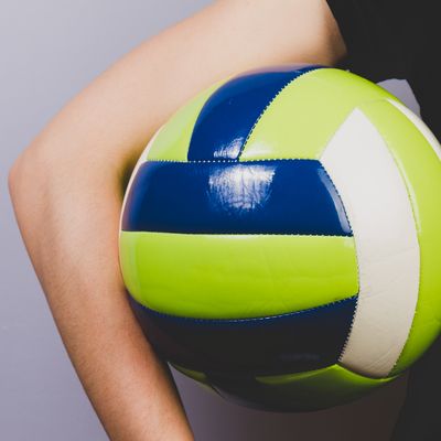 Плюсы и минусы занятий волейболом для детей