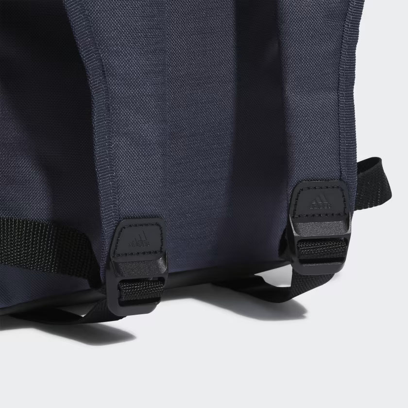 Рюкзак спортивный Adidas Essentials Linear, HT4746, 46x26,5x14 см, 22,5л 840_840