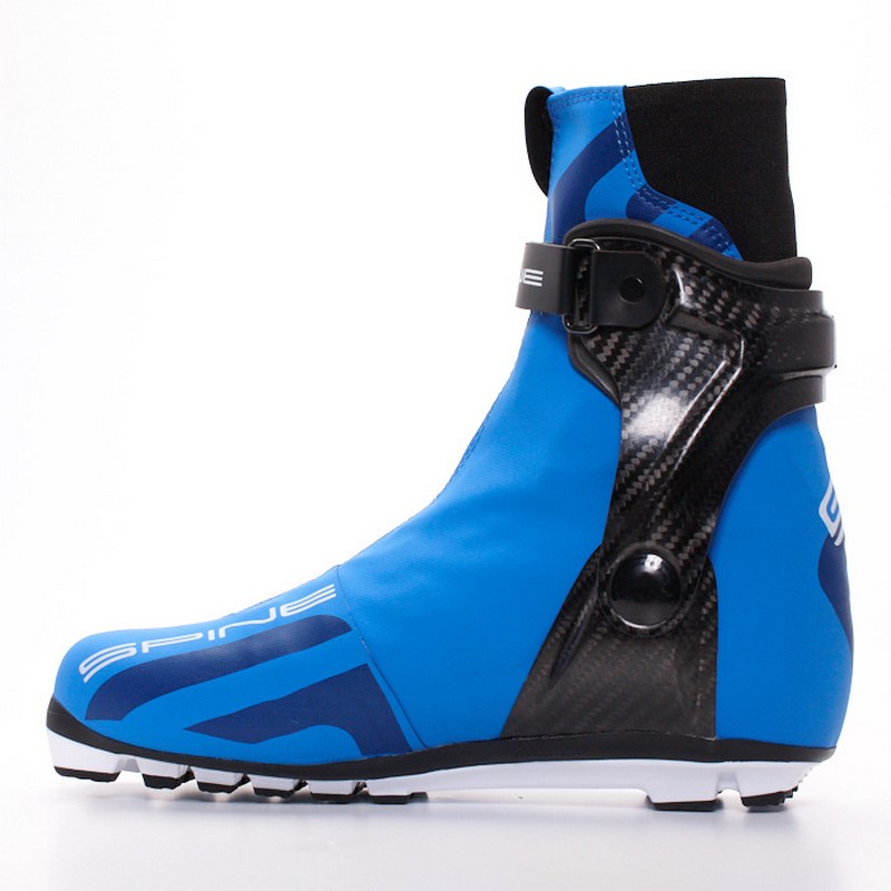 Лыжные ботинки NNN Spine Carrera Carbon Pro 598-M черный/синий 800_800