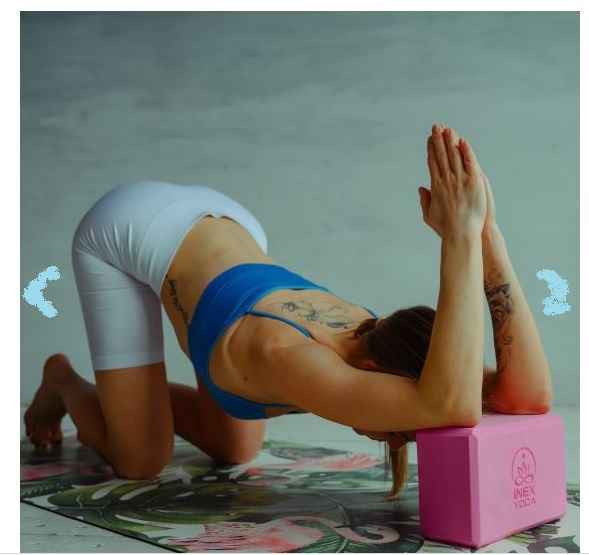 Блок для йоги Intex EVA Yoga Block YGBK-BL137 18,5x6,8x4 см, синий 589_555